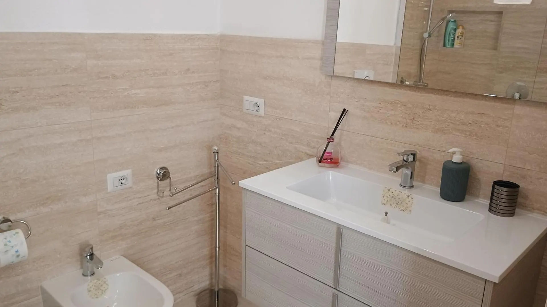 House 4C Apartment Cagliari Italy